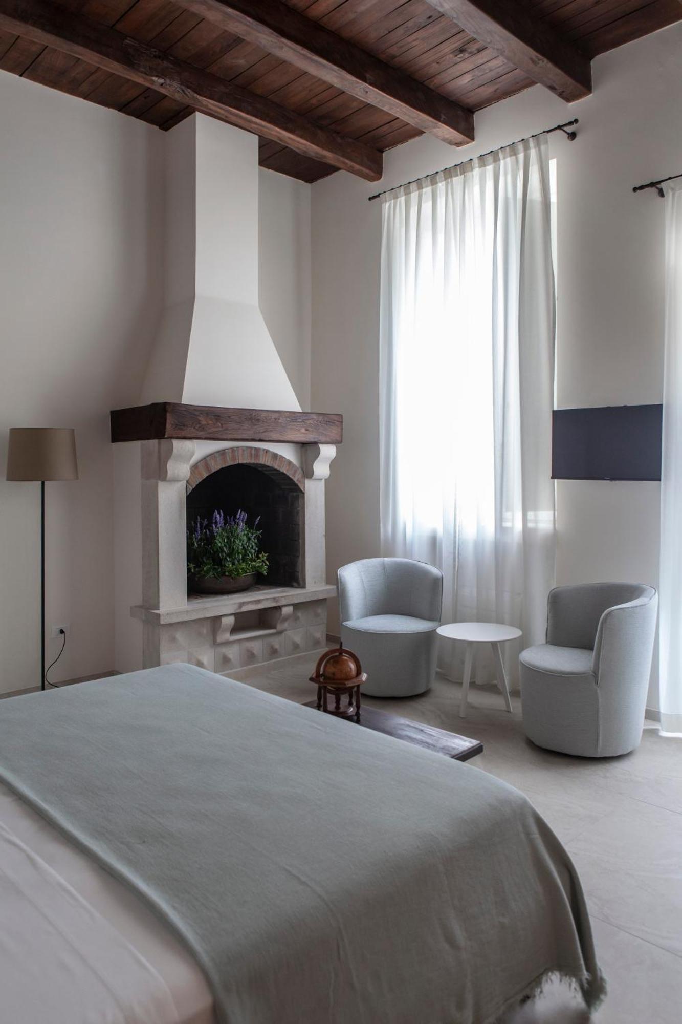 Tuzzo Bed & Breakfast *
